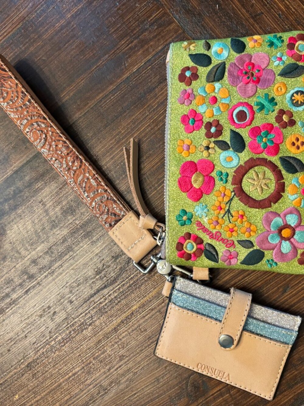 Consuela Buzzy Combi Embroidered Wristlet Card Wallet ~ NWT - Picture 5 of 9